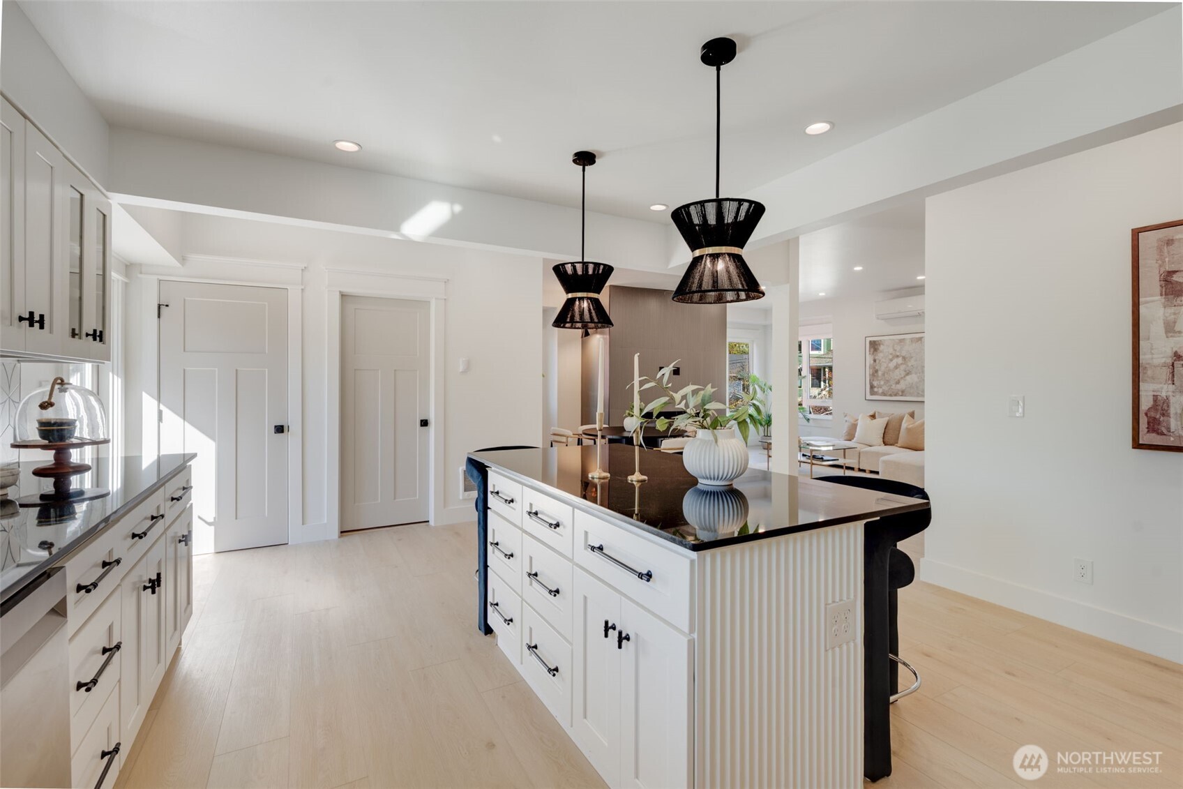 4205 5th Avenue Northwest Seattle, WA 98107 - Photo 9 of 22