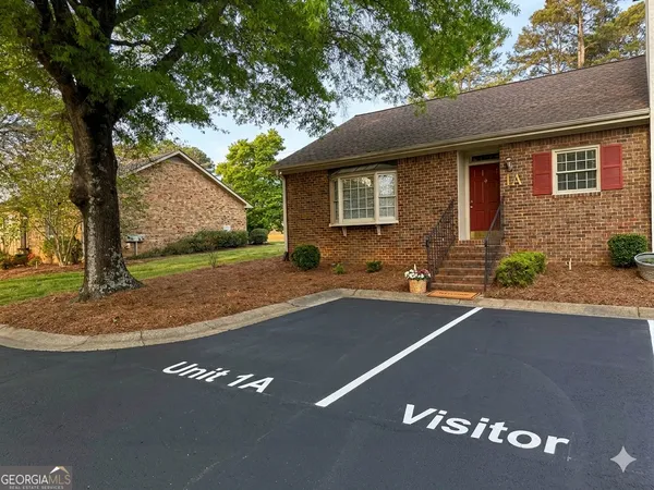 $215,000 | 250 Cleveland Road, Unit 219, Bogart, GA 30622