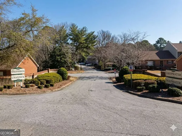 $215,000 | 250 Cleveland Road, Unit 219, Bogart, GA 30622