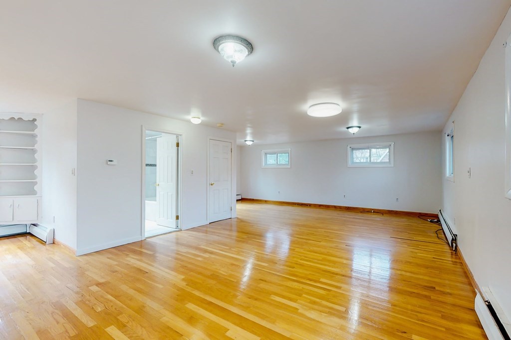 7 Mohawk Road Burlington, MA 01803 - Photo 2 of 30 Gallery Image 2