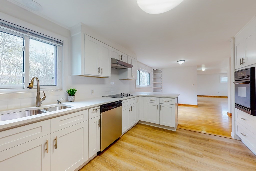 7 Mohawk Road Burlington, MA 01803 - Photo 8 of 30 Gallery Image 8