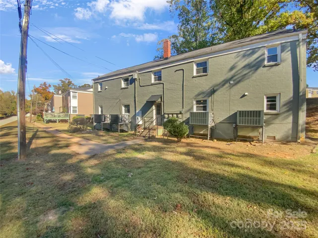 $234,000 | 349 Wakefield Drive, Unit A, Charlotte, NC 28209
