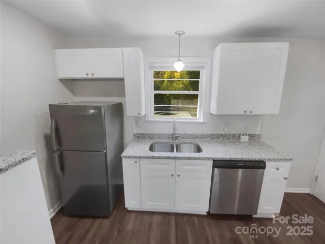 $234,000 | 349 Wakefield Drive, Unit A, Charlotte, NC 28209