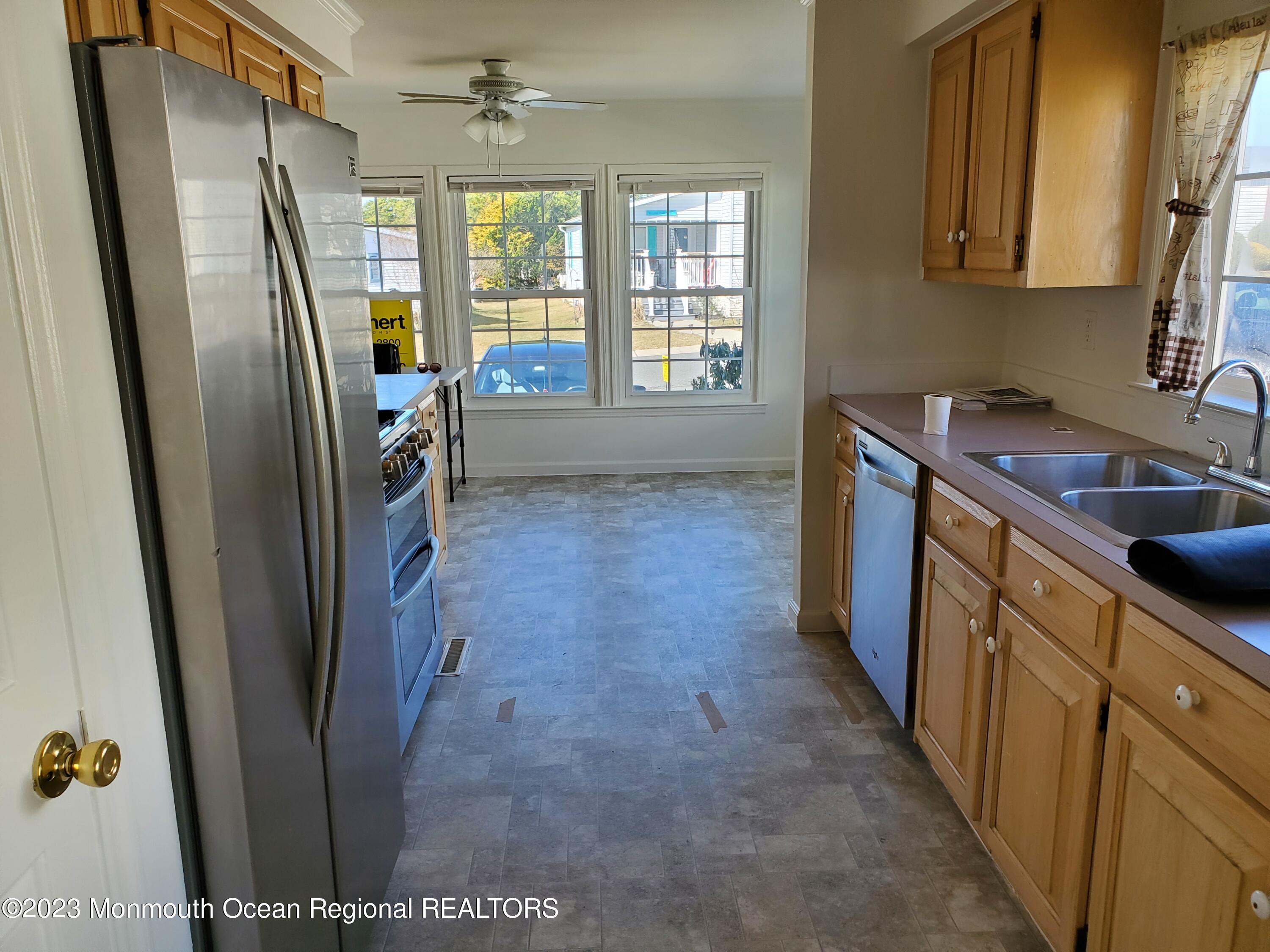 29 Pine Ridge Boulevard Whiting, NJ 08759 - Photo 11 of 29 29 pr 20