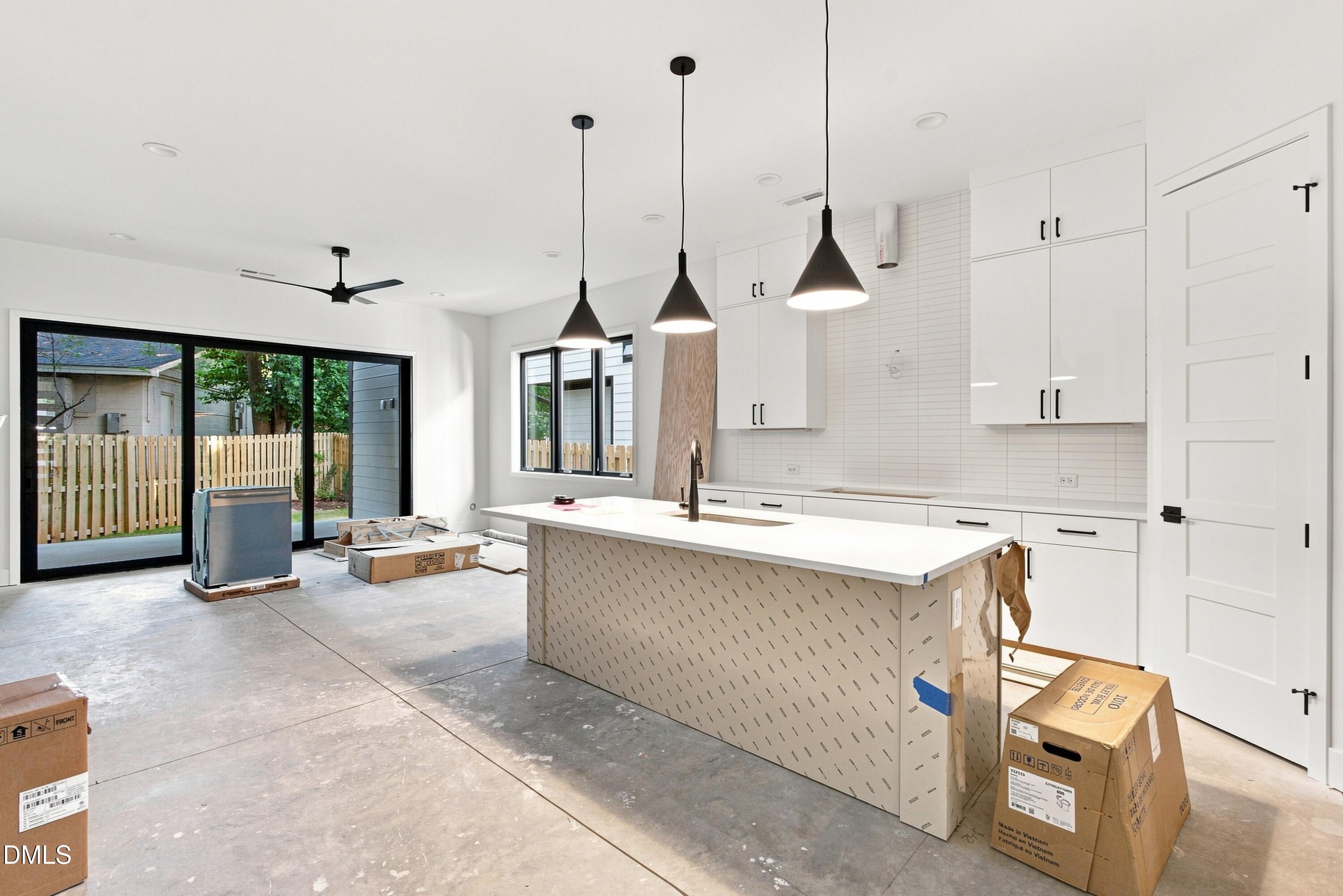 1804 Pershing Road Raleigh, NC 27608 - Photo 10 of 22 DSC_06481