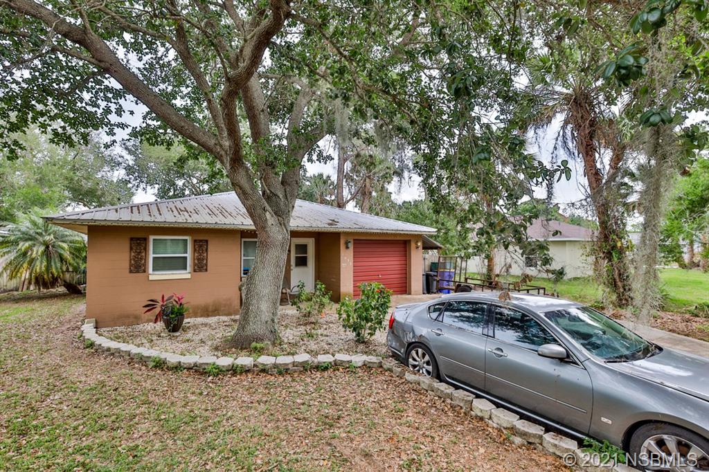 1035 Ruth Drive Edgewater, FL 32132 - Photo 2 of 28 Gallery Image 2