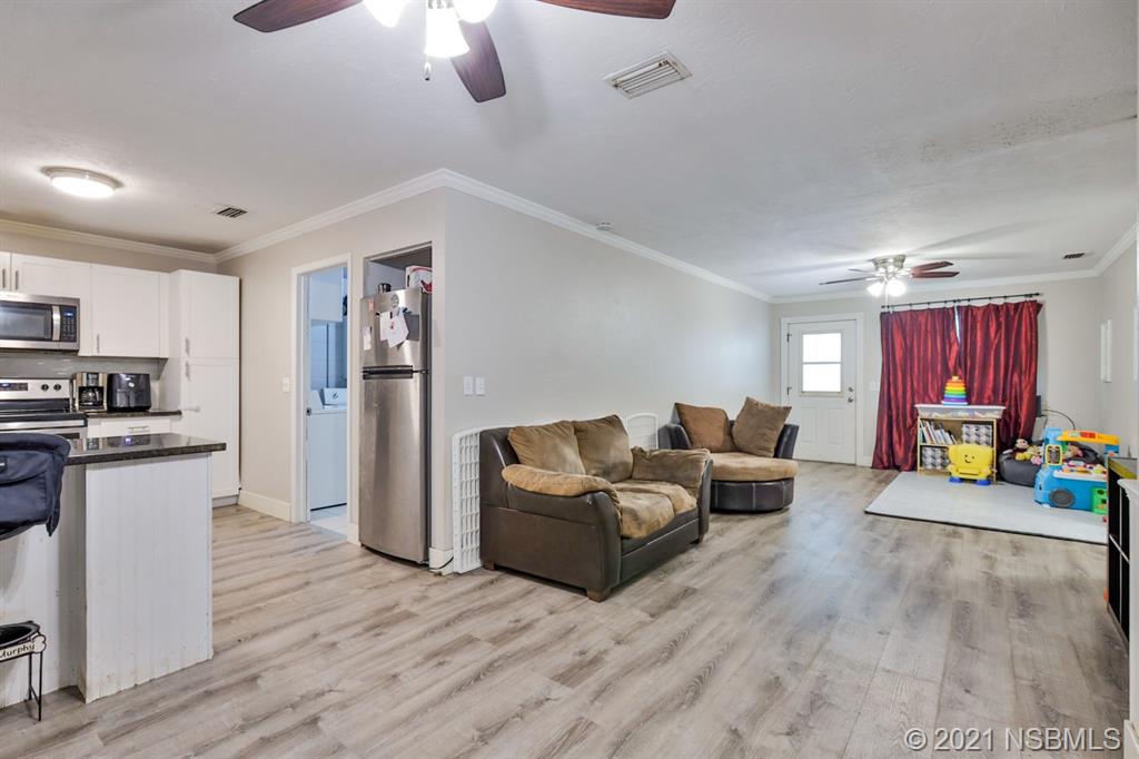 1035 Ruth Drive Edgewater, FL 32132 - Photo 7 of 28 Gallery Image 7