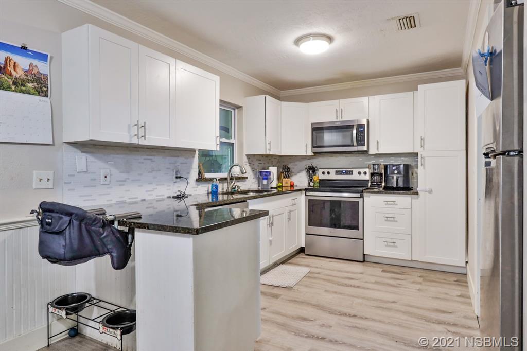 1035 Ruth Drive Edgewater, FL 32132 - Photo 10 of 28 Gallery Image 10