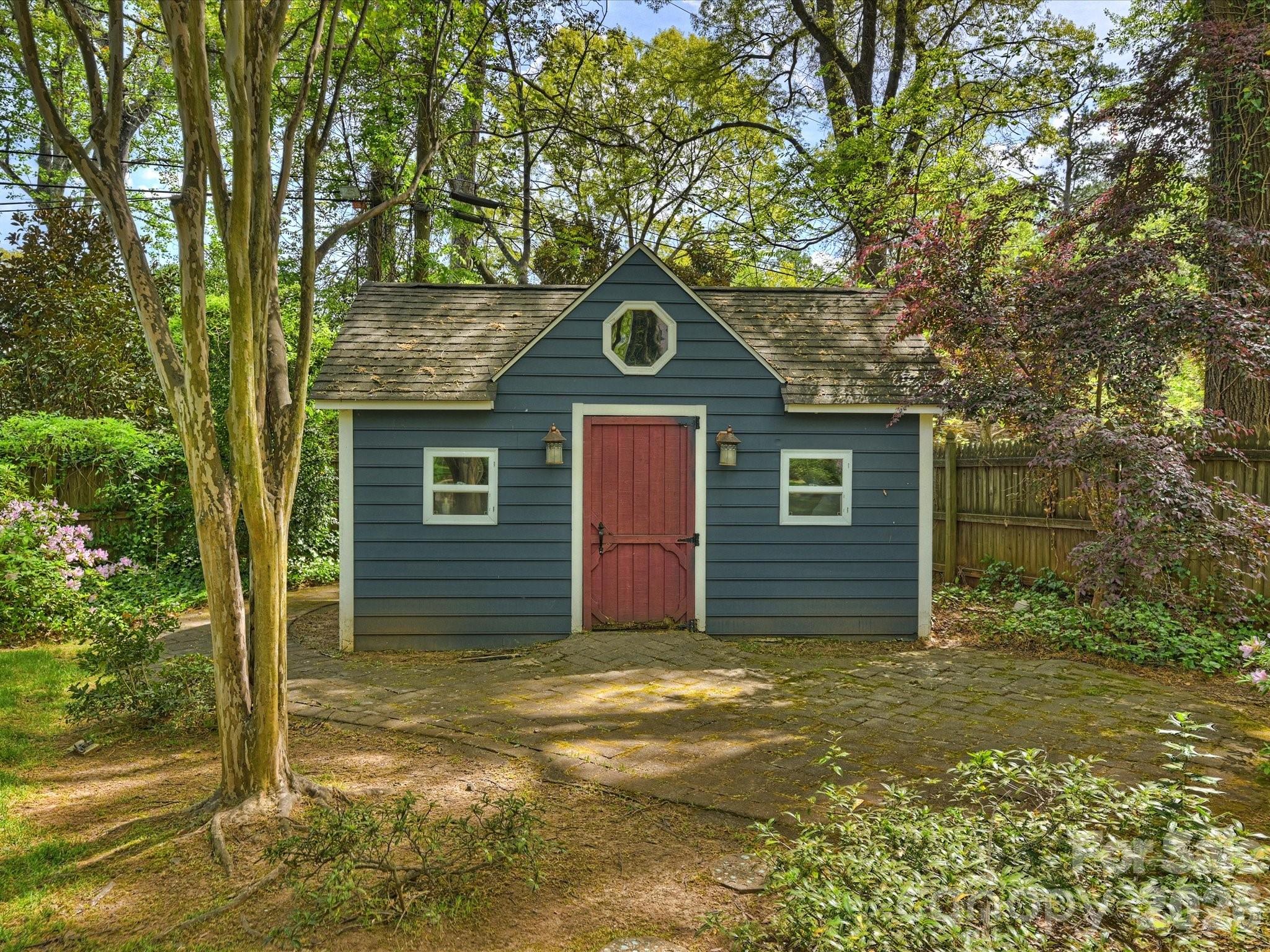 8226 Fairview Road Charlotte, NC 28226 - Photo 44 of 48 Gallery Image 44