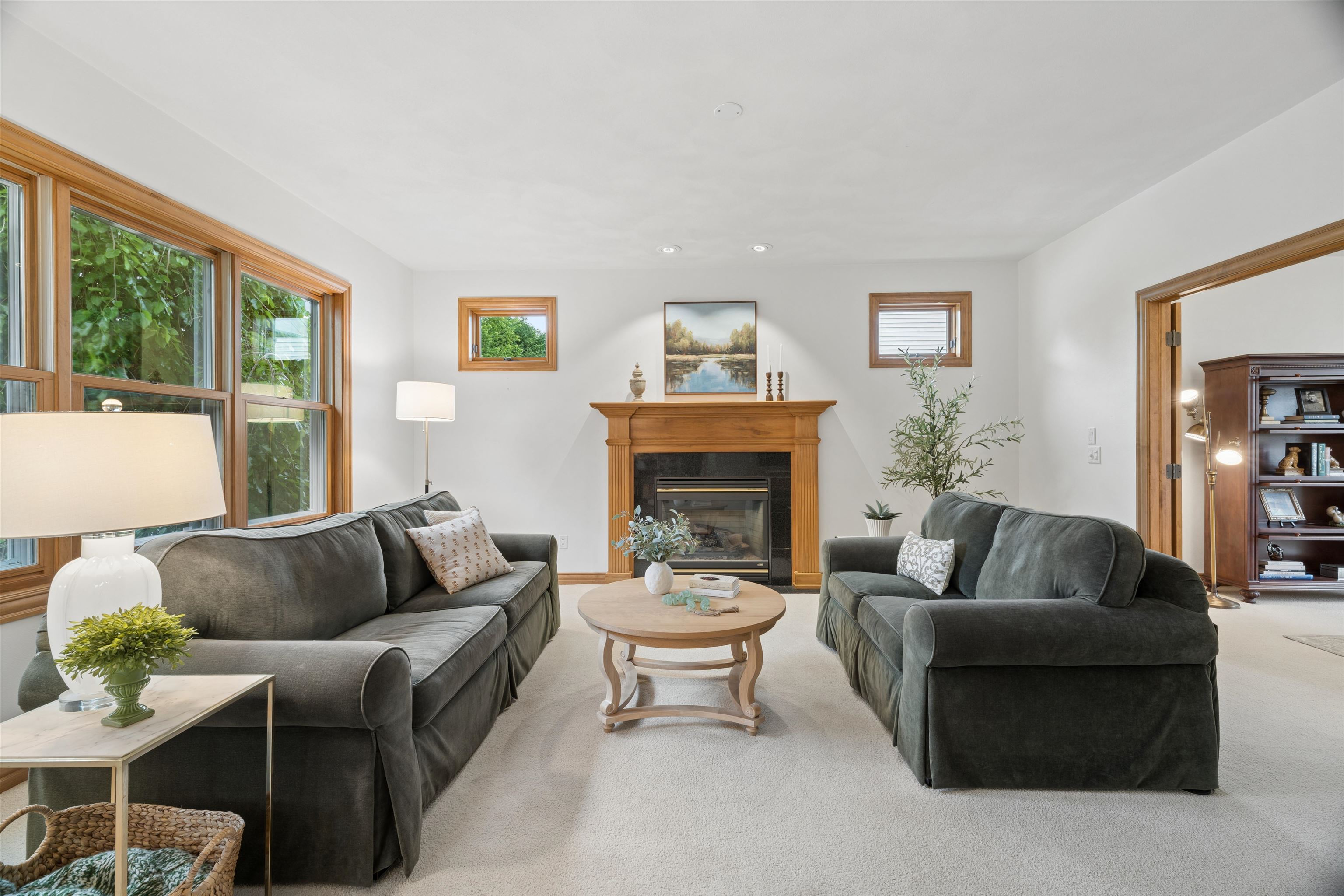 208 East Apple Creek Road Appleton, WI 54913 - Photo 7 of 44