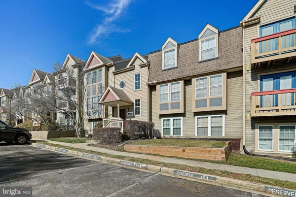 a view of a large white building