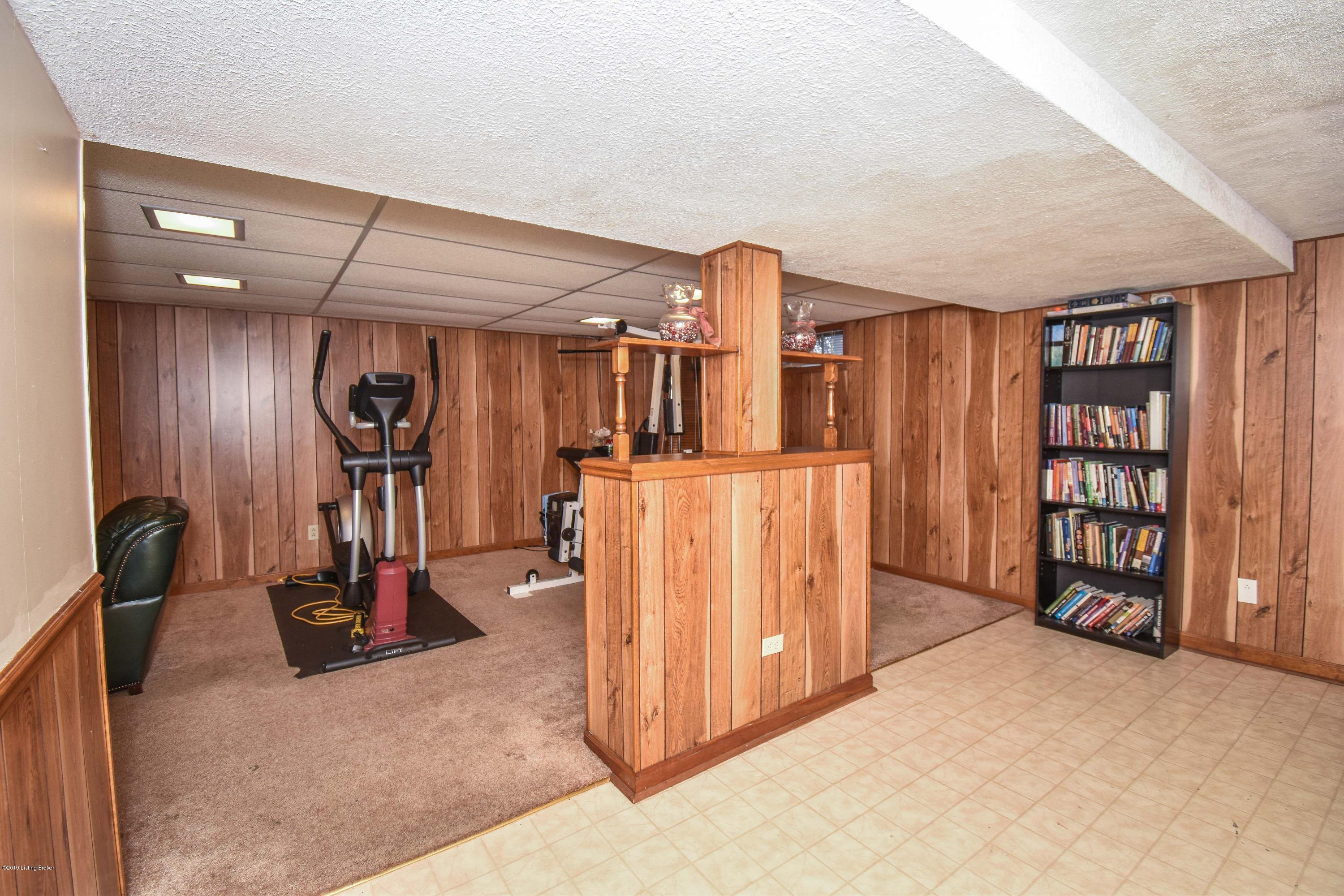 7703 Terry Road Louisville, KY 40258 - Photo 32 of 66 DSC_0084