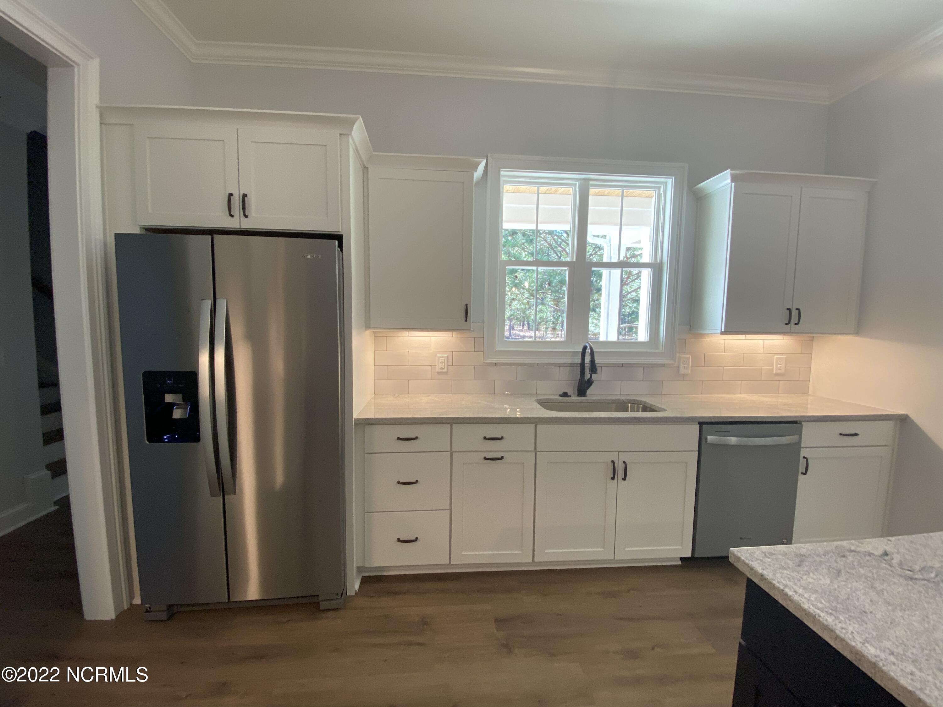 378 Longleaf Drive West End, NC 27376 - Photo 4 of 11 22F20D22-56FA-4719-B29C-8D4BE727C7F6