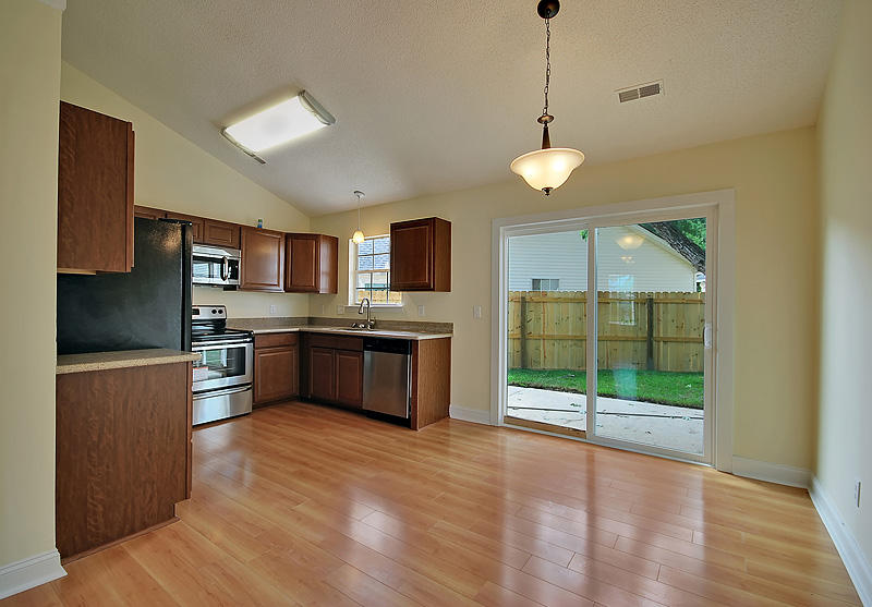 8412 Waltham Road North Charleston, SC 29406 - Photo 11 of 25 276_279-copy