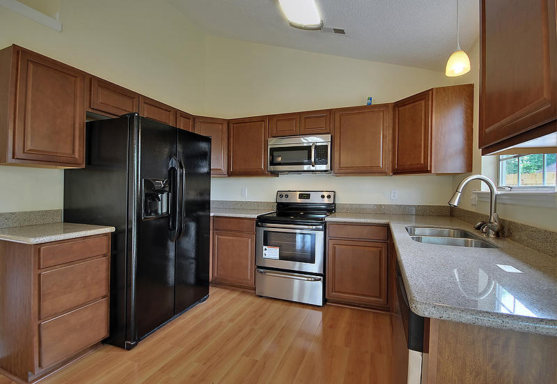 8412 Waltham Road North Charleston, SC 29406 - Photo 13 of 25 290_293-copy