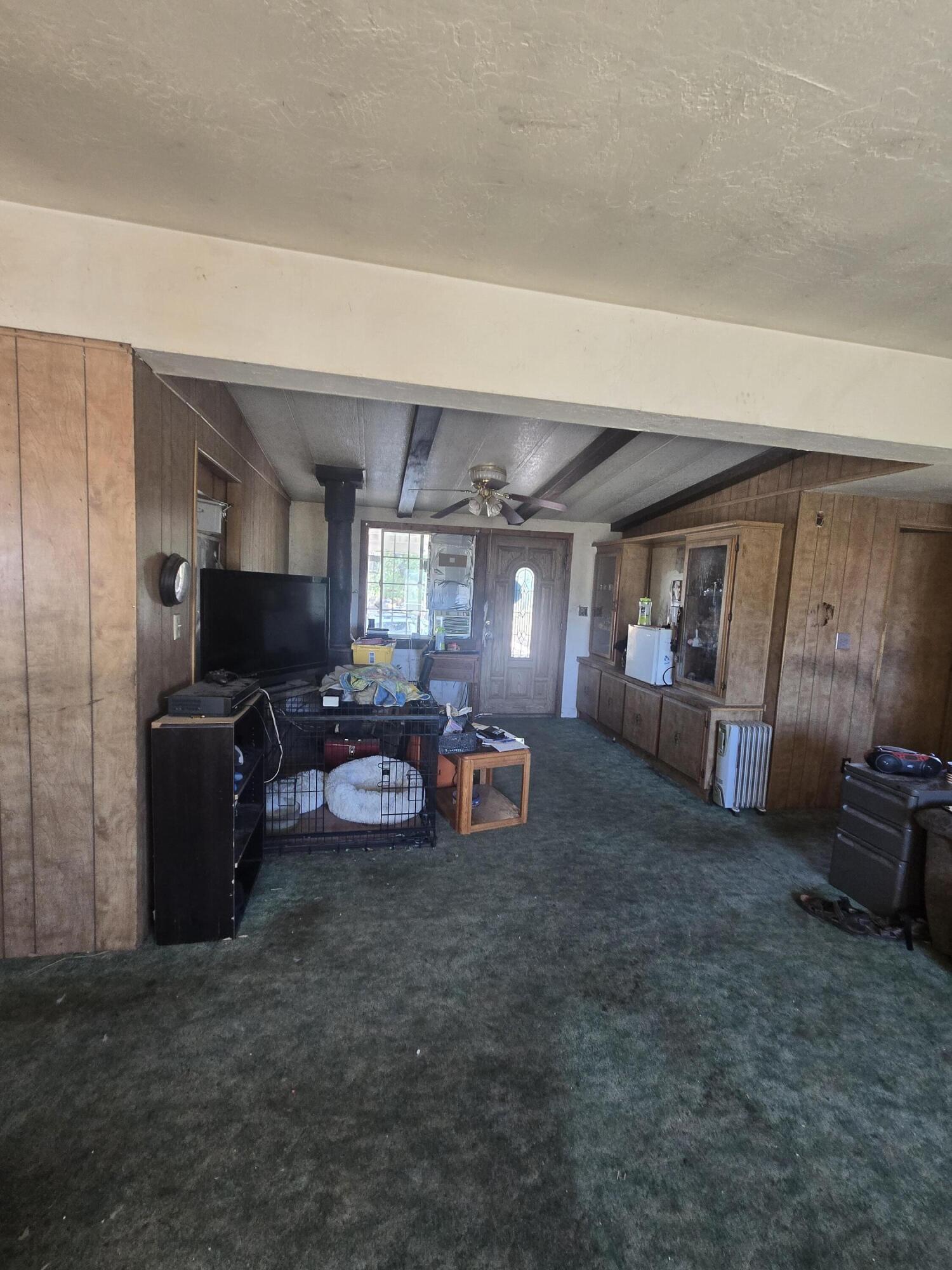 3138 Sheep Mountain Road Macdoel, CA 96058 - Photo 5 of 47 Living Room
