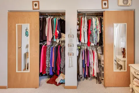 a view of a walk in closet
