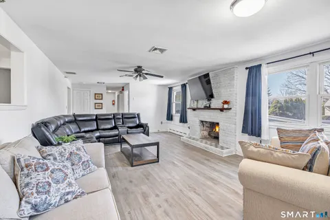 $525,000 | 44 Woodlawn Terrace, Meriden, CT 06450