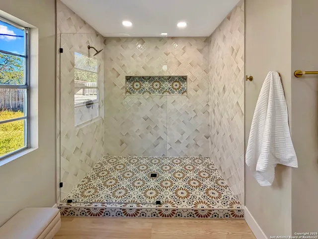 $419,900 | 351 Ave Maria Drive, San Antonio, TX 78216