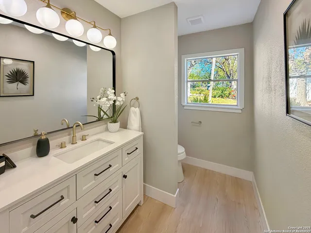 $419,900 | 351 Ave Maria Drive, San Antonio, TX 78216