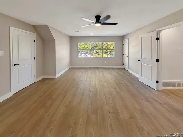 $419,900 | 351 Ave Maria Drive, San Antonio, TX 78216