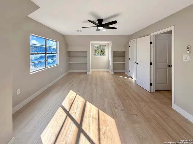 $419,900 | 351 Ave Maria Drive, San Antonio, TX 78216