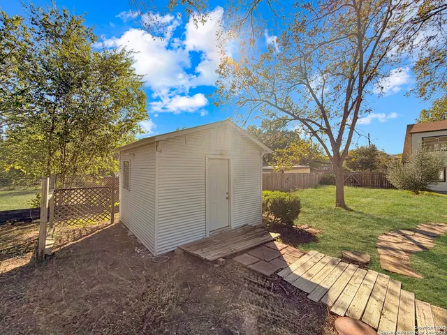 $419,900 | 351 Ave Maria Drive, San Antonio, TX 78216