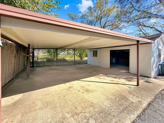 $419,900 | 351 Ave Maria Drive, San Antonio, TX 78216