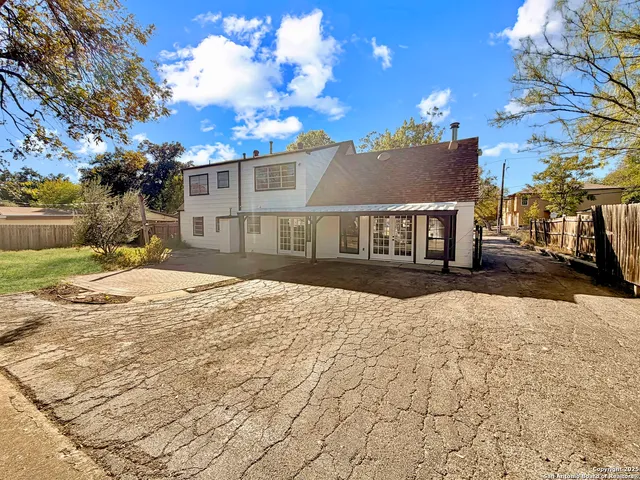 $419,900 | 351 Ave Maria Drive, San Antonio, TX 78216