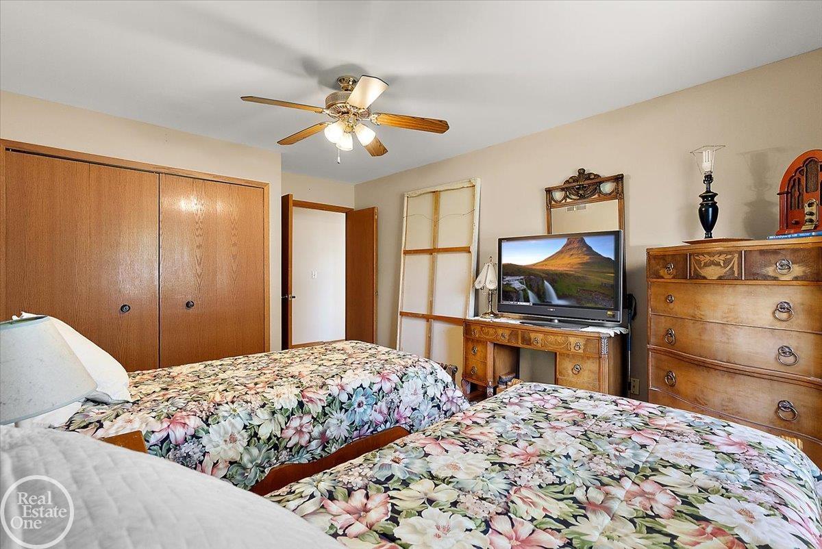 3286 Sandy Point Utica, MI 48316 - Photo 44 of 67