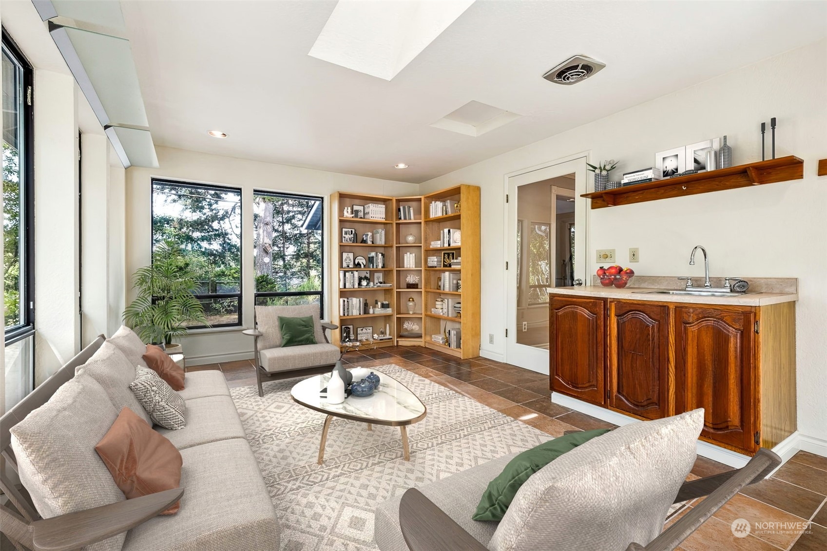 1115 South 27th Place Renton, WA 98055 - Photo 7 of 25 Gallery Image 7