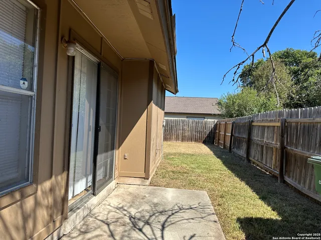 $1,295 | 9933 Ardash Lane, San Antonio, TX 78250