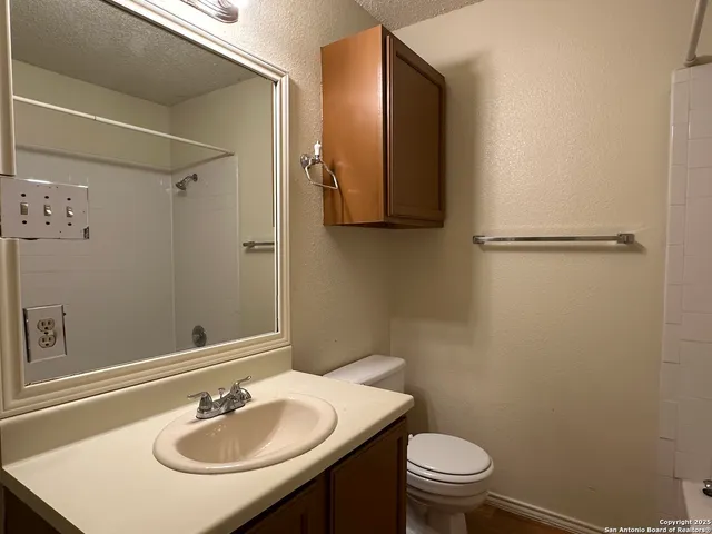 $1,295 | 9933 Ardash Lane, San Antonio, TX 78250