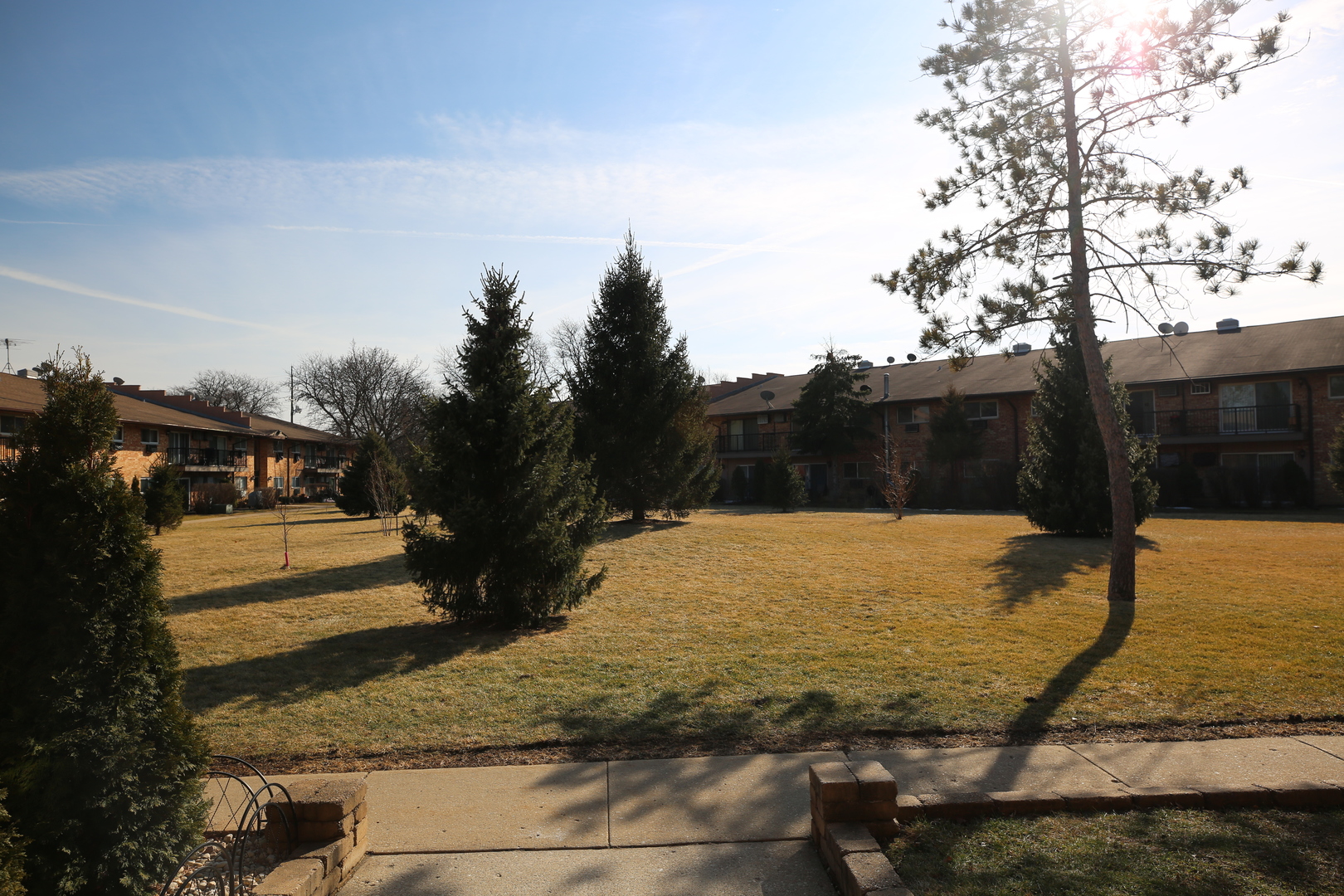 832 East Old Willow Road, Unit 105 Prospect Heights, IL 60070 - Photo 15 of 15 a view of a yard with plants