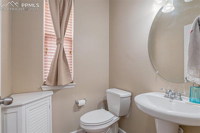 3959 Diamond Ridge View Colorado Springs, CO 80918 - Photo 14 of 25