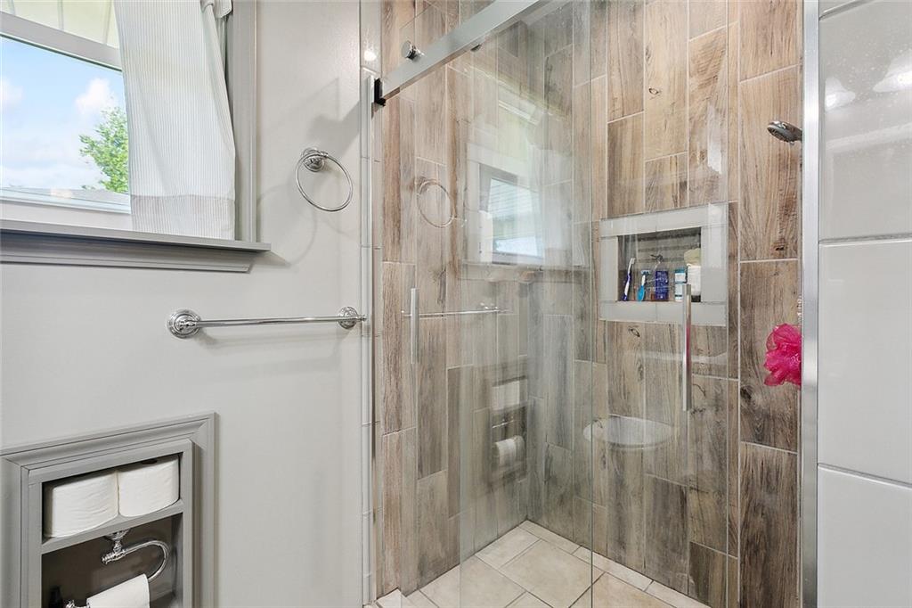 9825 Martha Lane River Ridge, LA 70123 - Photo 10 of 17 Gallery Image 10