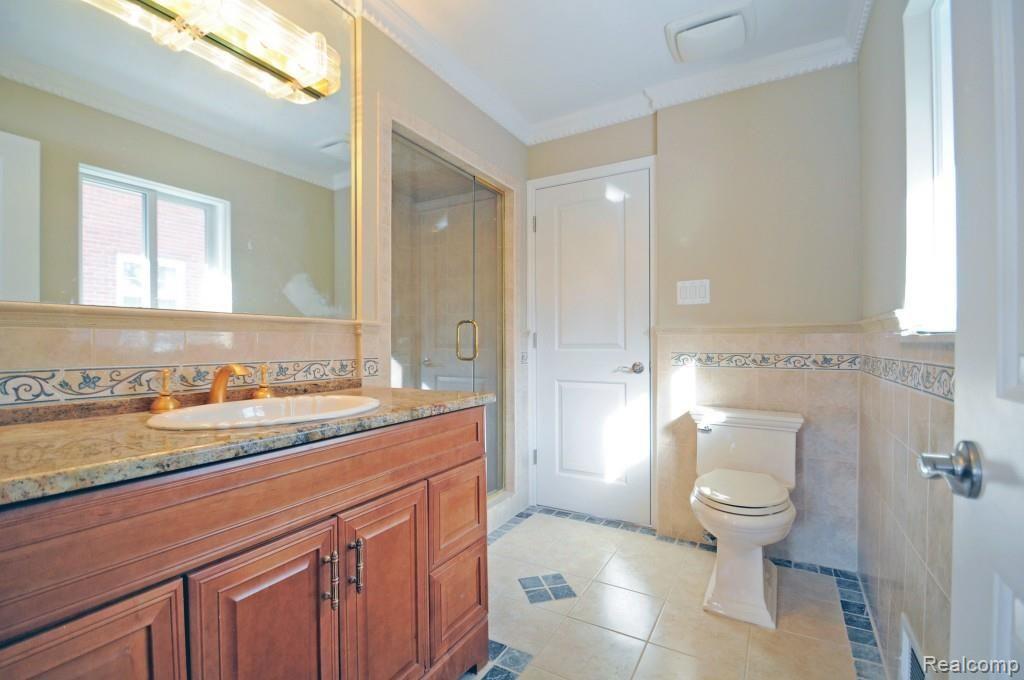 561 Ballantyne Road Grosse Pointe, MI 48236 - Photo 19 of 31 20.jpg