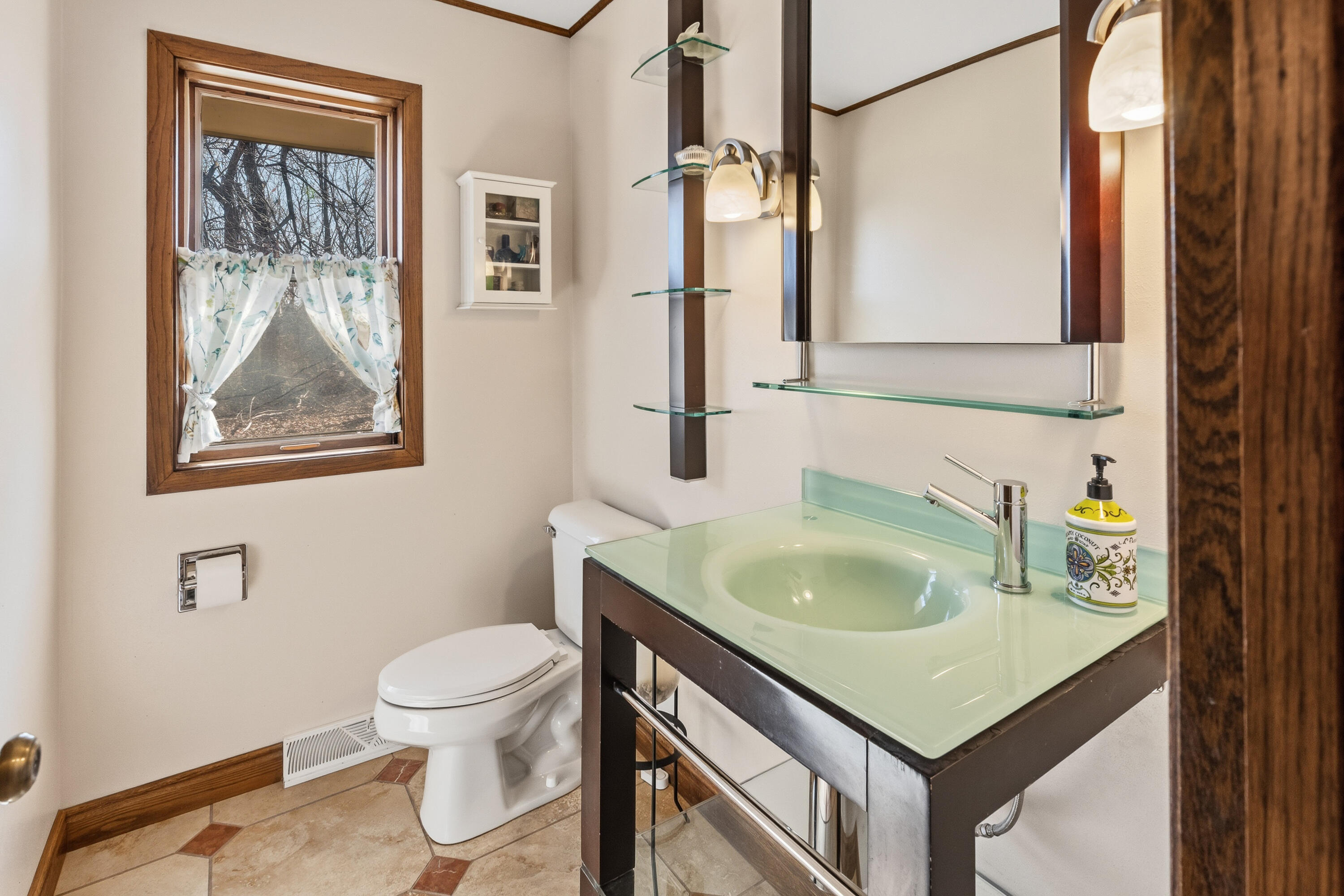 12785 West Bobwood Road New Berlin, WI 53151 - Photo 11 of 39 Between Kitchen and Den