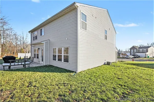 $394,900 | 1210 Sir Barton Court, Memphis, IN 47143