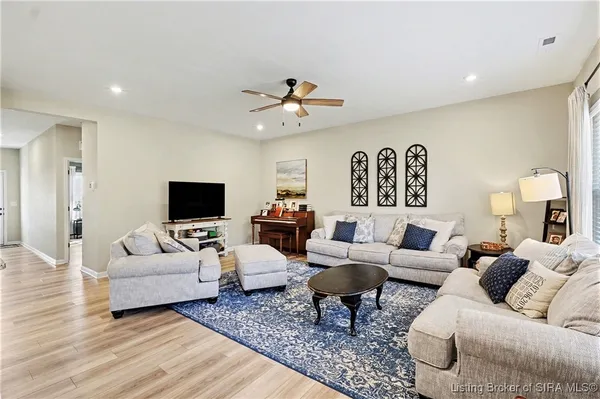 $394,900 | 1210 Sir Barton Court, Memphis, IN 47143