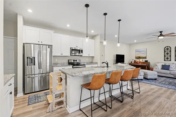 $394,900 | 1210 Sir Barton Court, Memphis, IN 47143