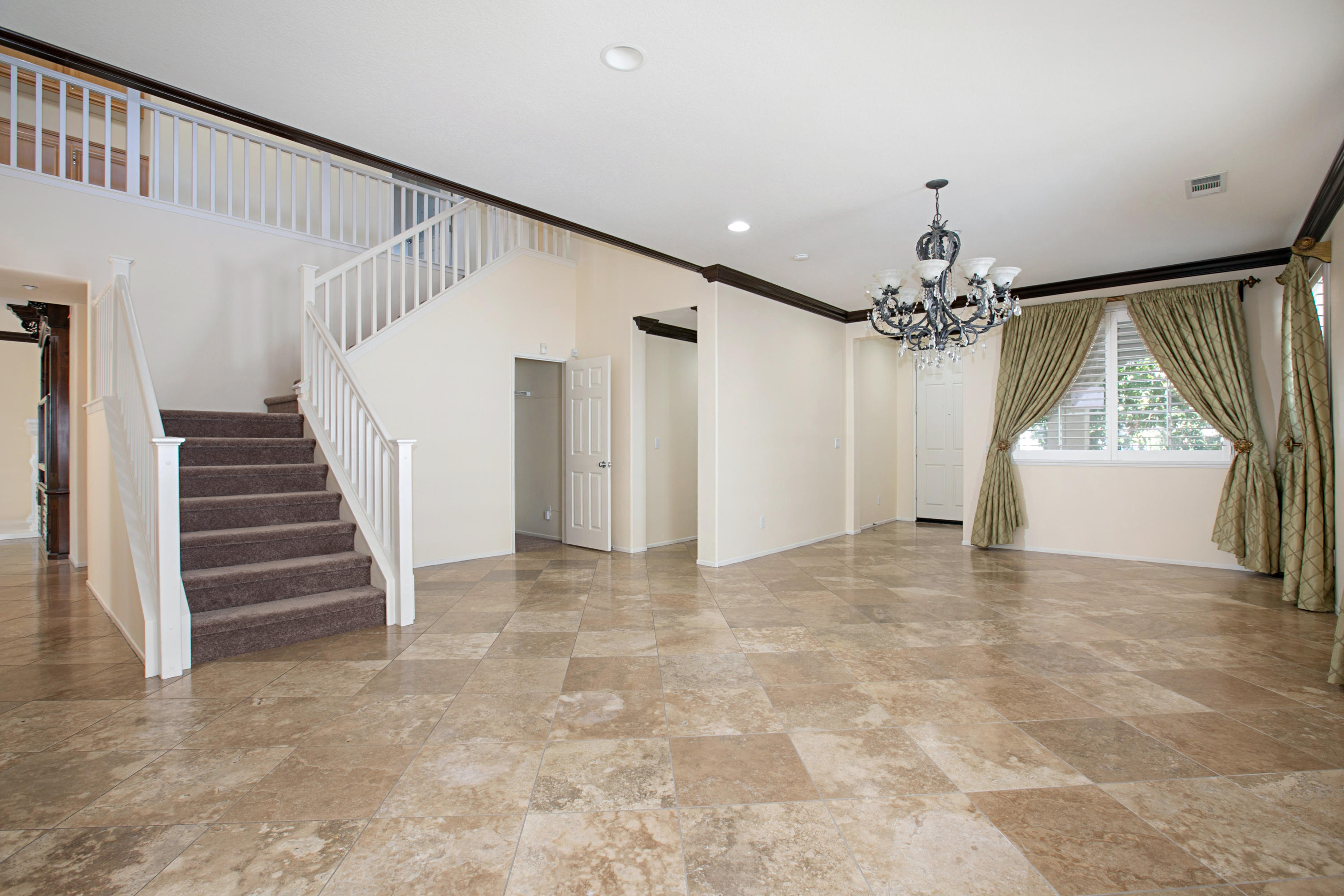 1964 Indiana Drive Oxnard, CA 93036 - Photo 4 of 46