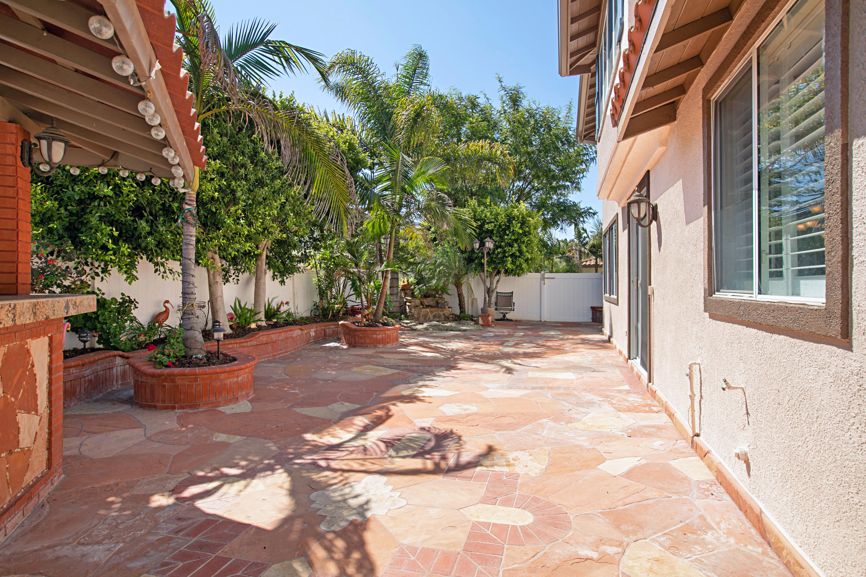 1964 Indiana Drive Oxnard, CA 93036 - Photo 41 of 46 a view of a house with backyard and plants
