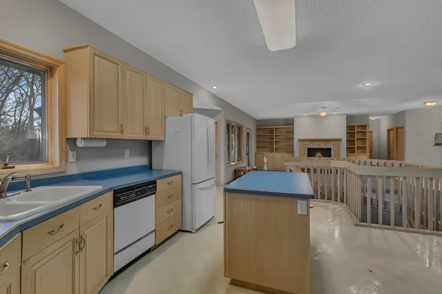 $450,000 | 30702 Melanie Way, St. Joseph, MN 56374