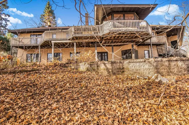 $450,000 | 30702 Melanie Way, St. Joseph, MN 56374