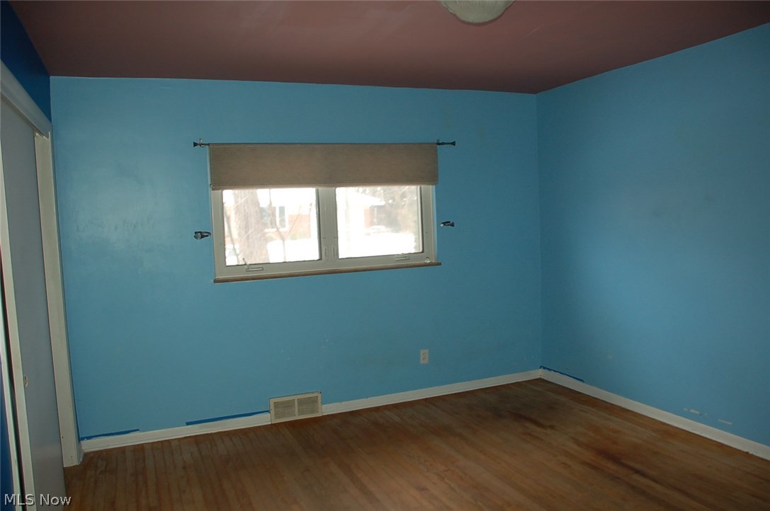 4433 Neville Road Cleveland, OH 44121 - Photo 10 of 21