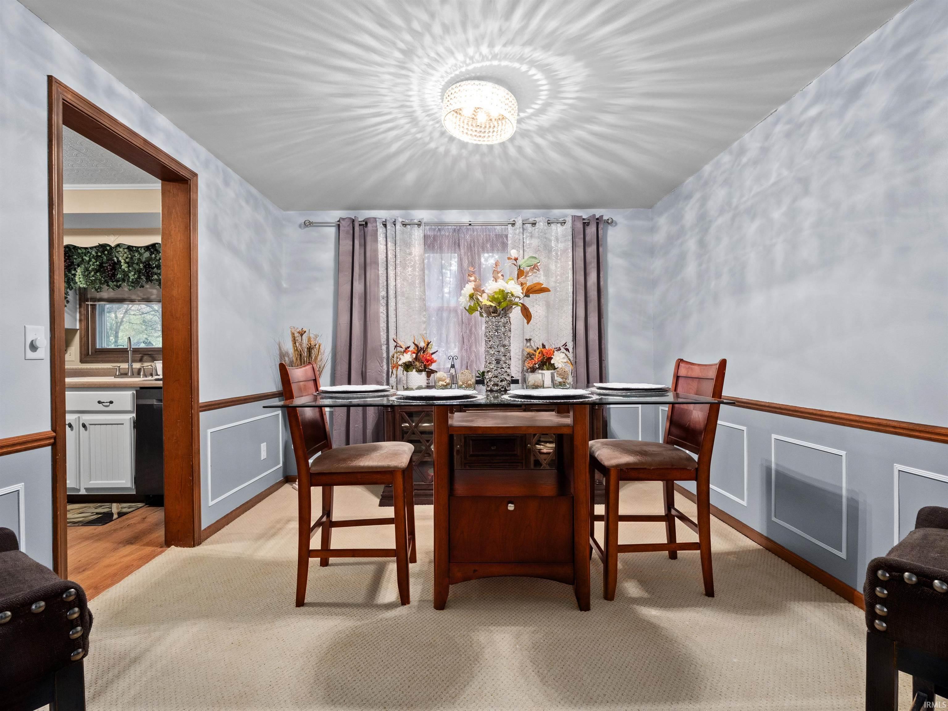 6926 Rockcroft Court Fort Wayne, IN 46835 - Photo 8 of 34