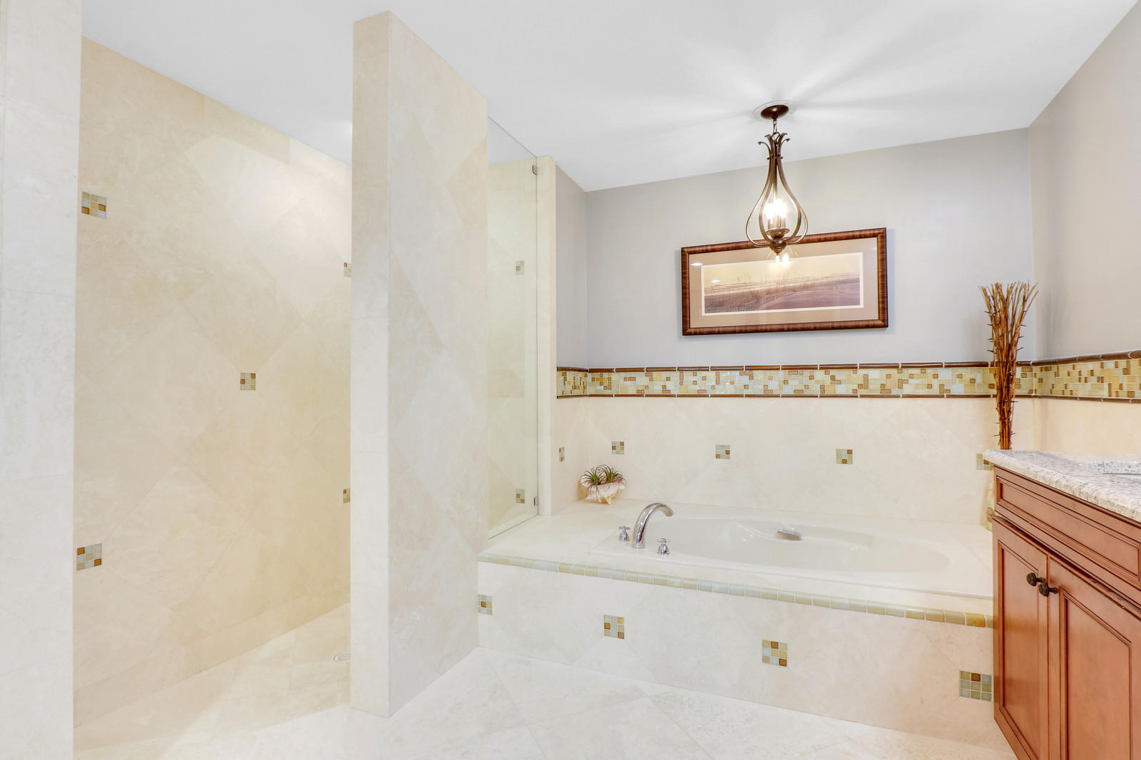 305 Natchez Court Jupiter, FL 33477 - Photo 15 of 37 Bath and shower