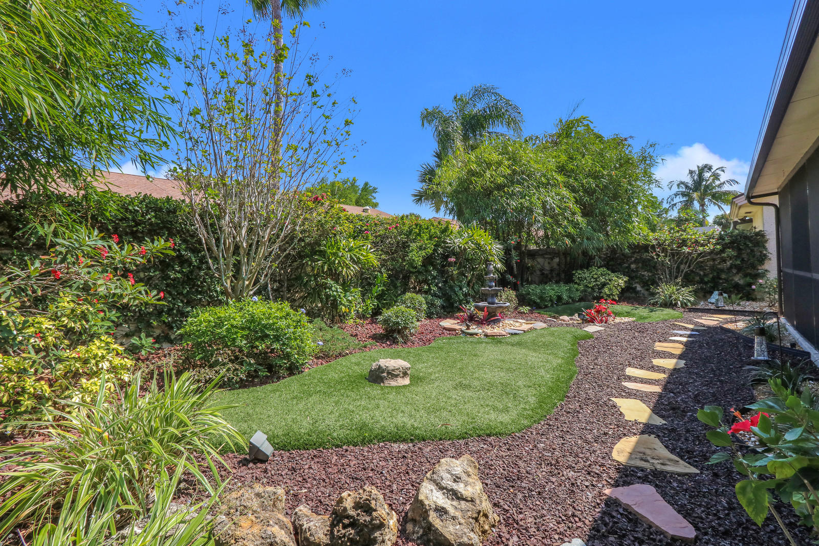 305 Natchez Court Jupiter, FL 33477 - Photo 27 of 37 Tropical paradise