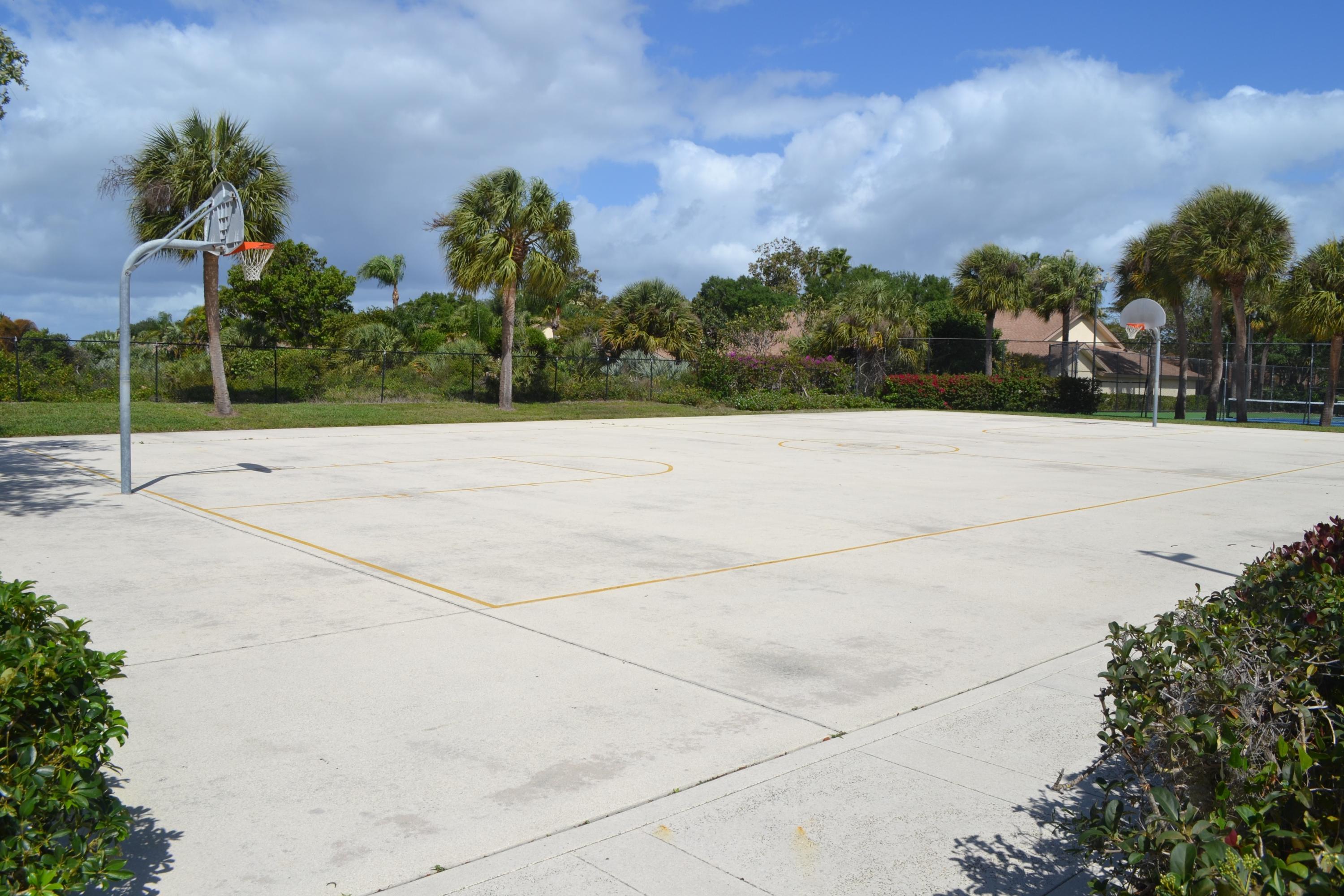 305 Natchez Court Jupiter, FL 33477 - Photo 33 of 37 Basketball